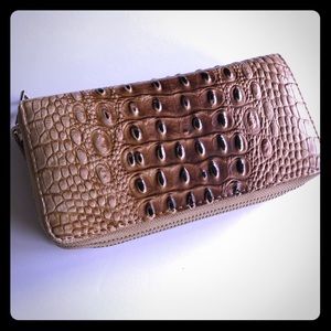 Faux leather double zipper wallet